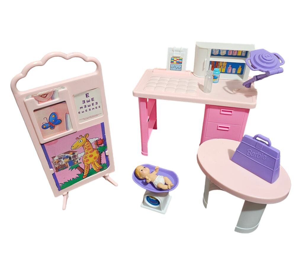 1995 Barbie So Much to Do Baby Care Center